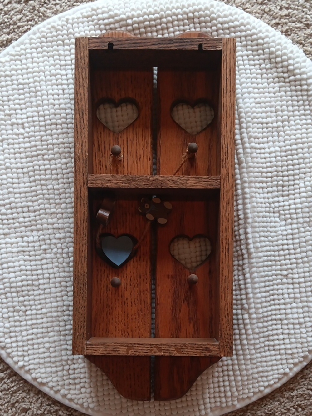 Vintage Wooden Heart Cut-Out Folding Shelf - Picture 4 of 4